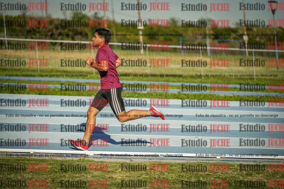 Fotos de los 3000 m llanos de varones