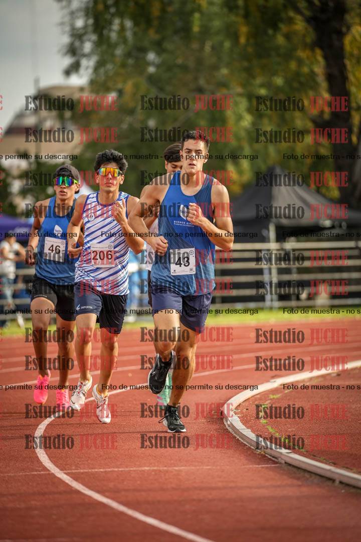 Fotos de los 1500 m llanos de varones - decatlón 10