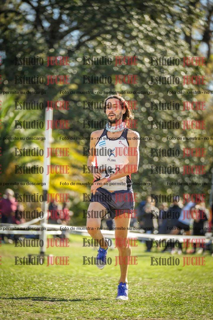 Fotos de la llegada del cross de 8000 m
