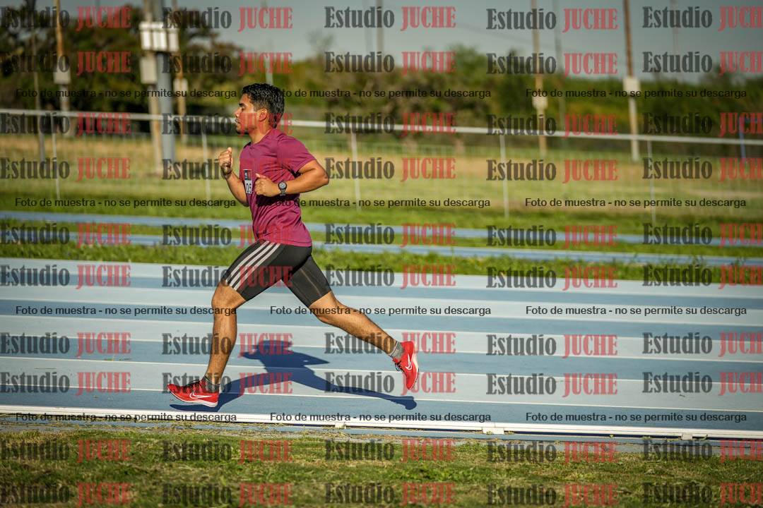 Fotos de los 3000 m llanos de varones