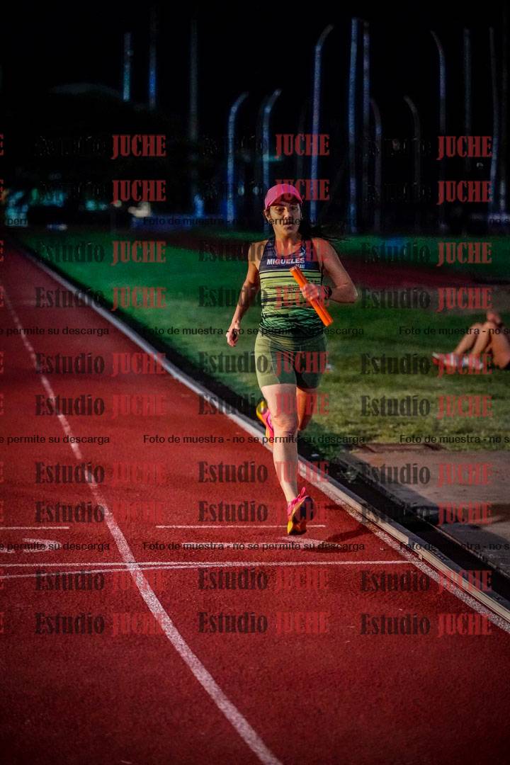 Fotos de las postas 4x400 m mixtas