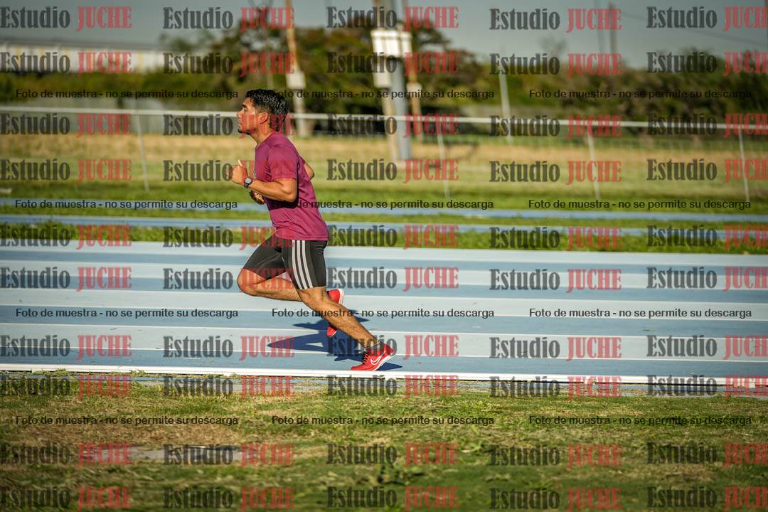 Fotos de los 3000 m llanos de varones