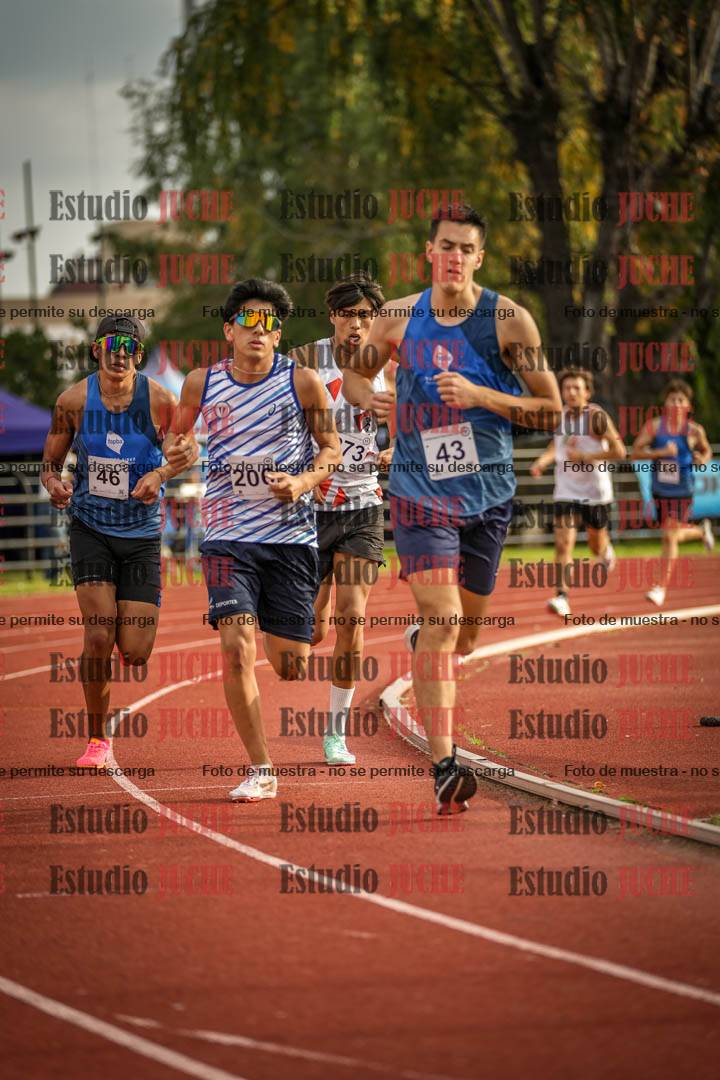 Fotos de los 1500 m llanos de varones - decatlón 10