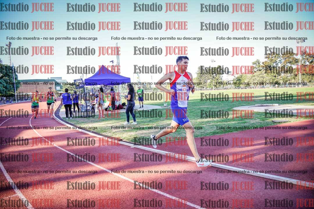 Fotos de los 3000 m llanos de varones