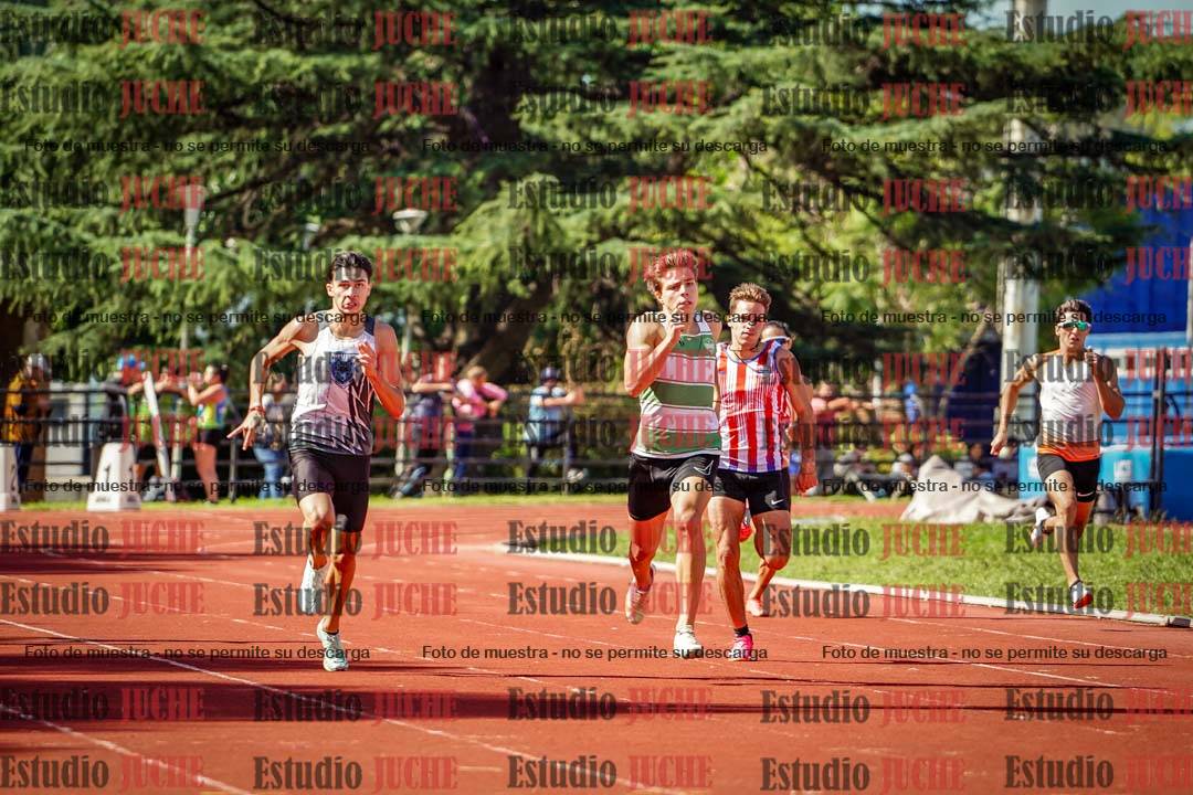 Fotos de los 400 m llanos de varones
