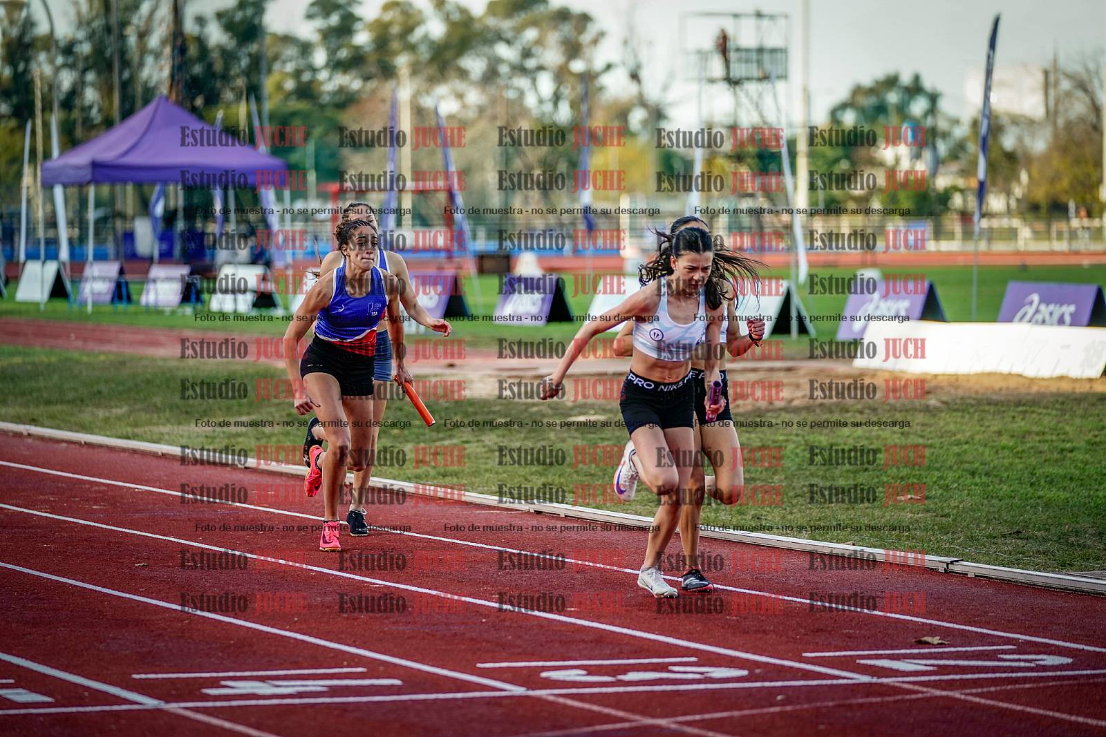 Fotos de las postas 4x400 m de mujeres