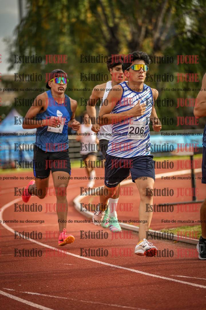 Fotos de los 1500 m llanos de varones - decatlón 10
