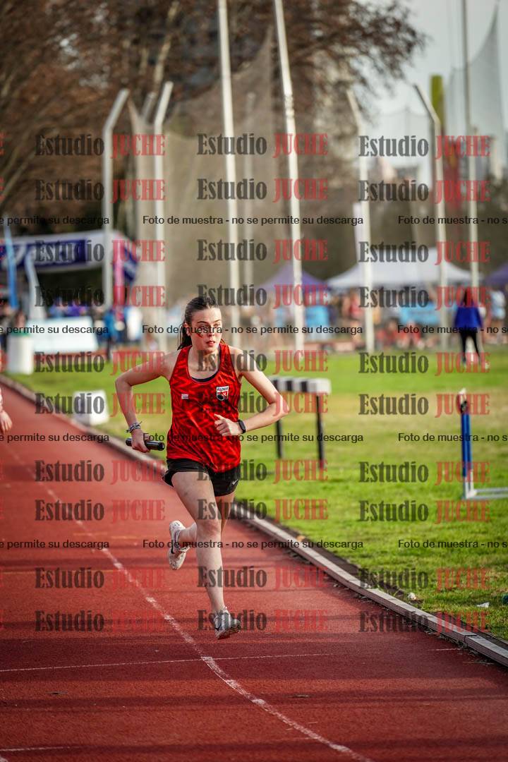 Fotos de las Postas 8x300 m mixta