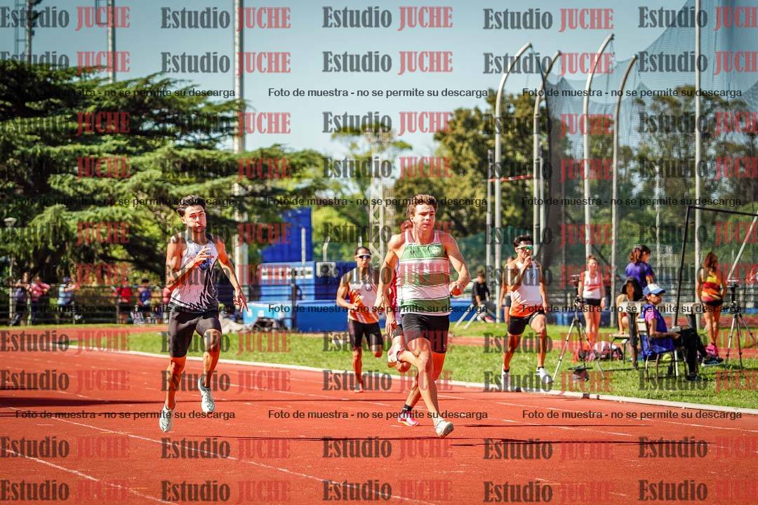 Fotos de los 400 m llanos de varones