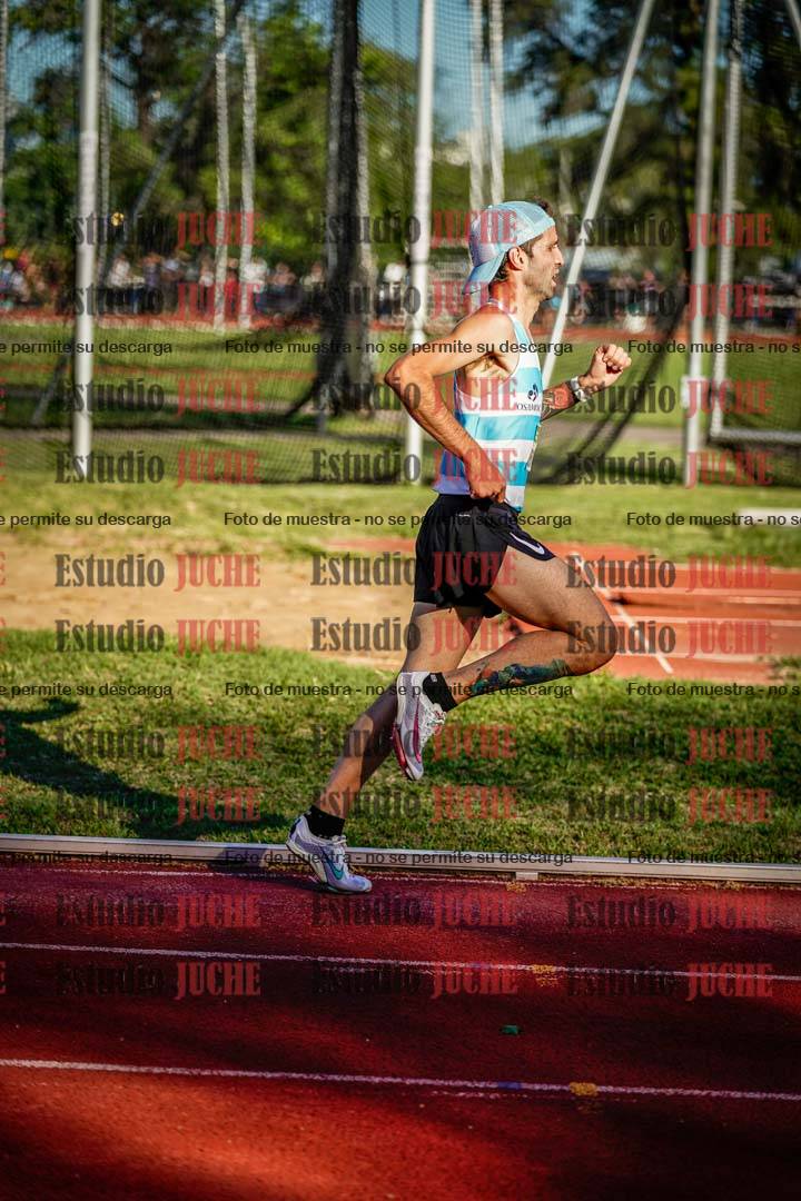 Fotos de los 3000 m llanos de varones