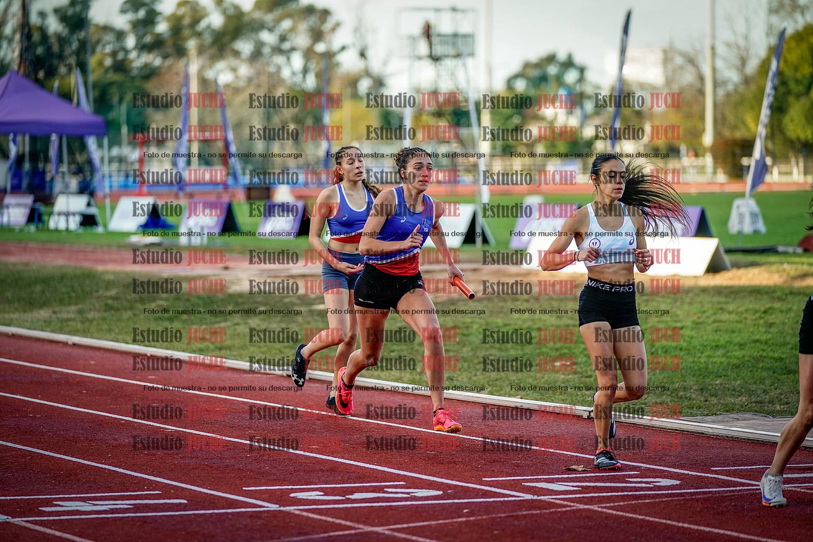 Fotos de las postas 4x400 m de mujeres