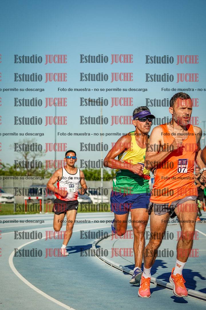 Fotos de los 3000 m llanos de varones
