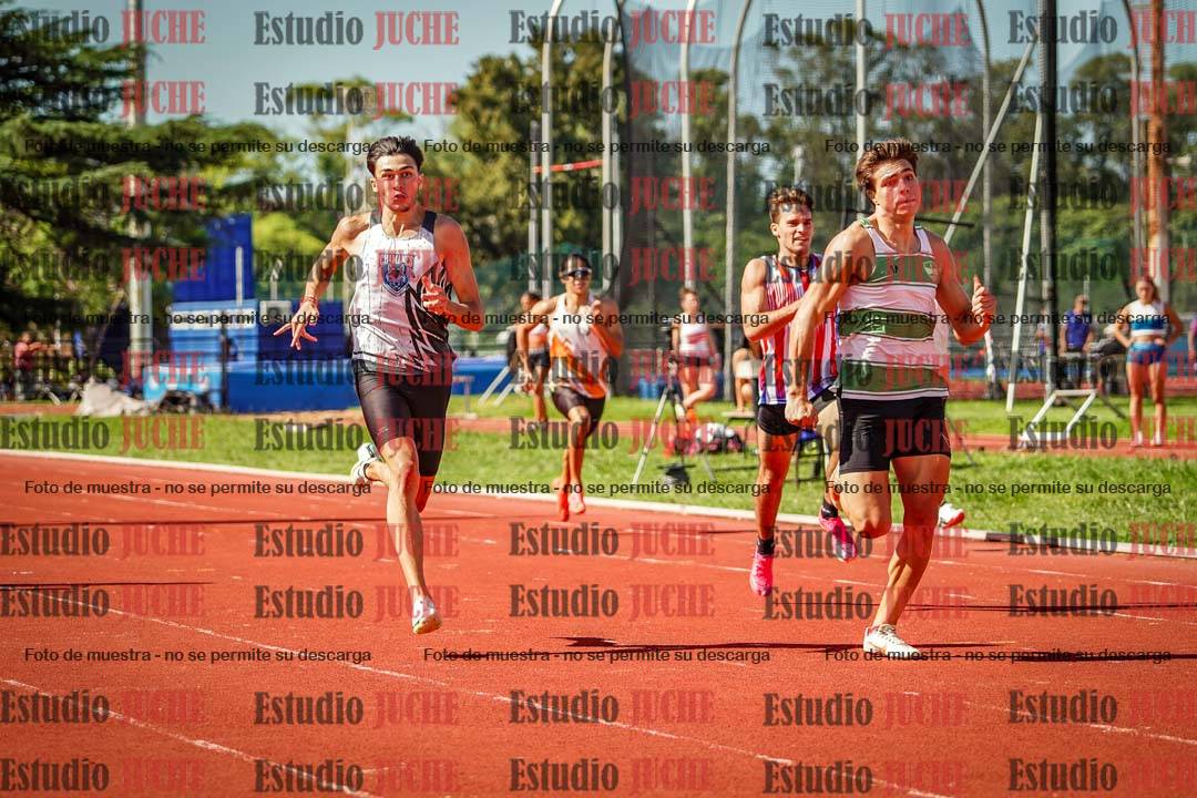 Fotos de los 400 m llanos de varones