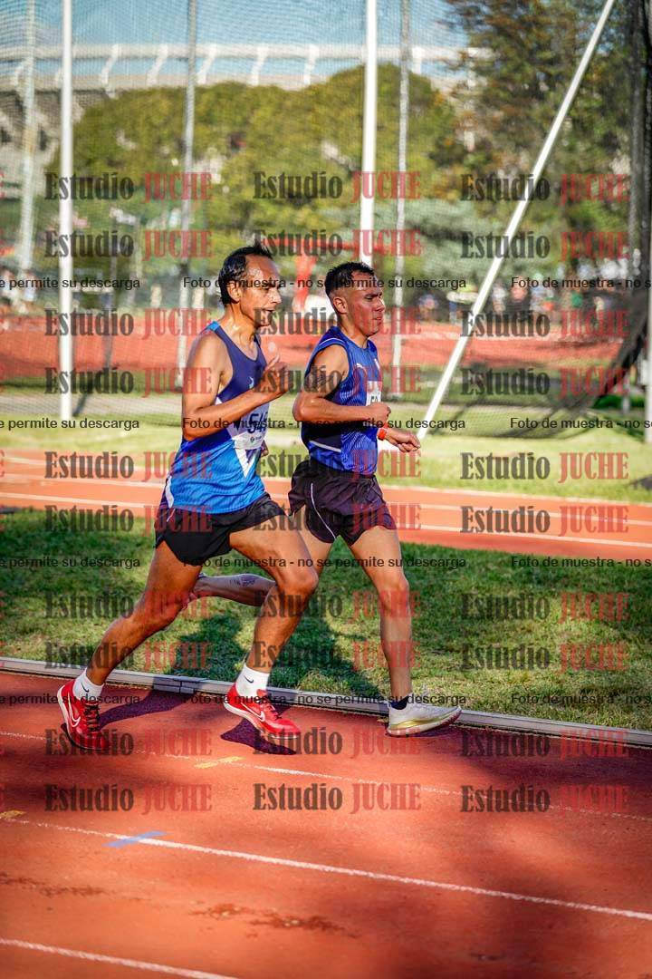 Fotos de los 3000 m llanos de varones