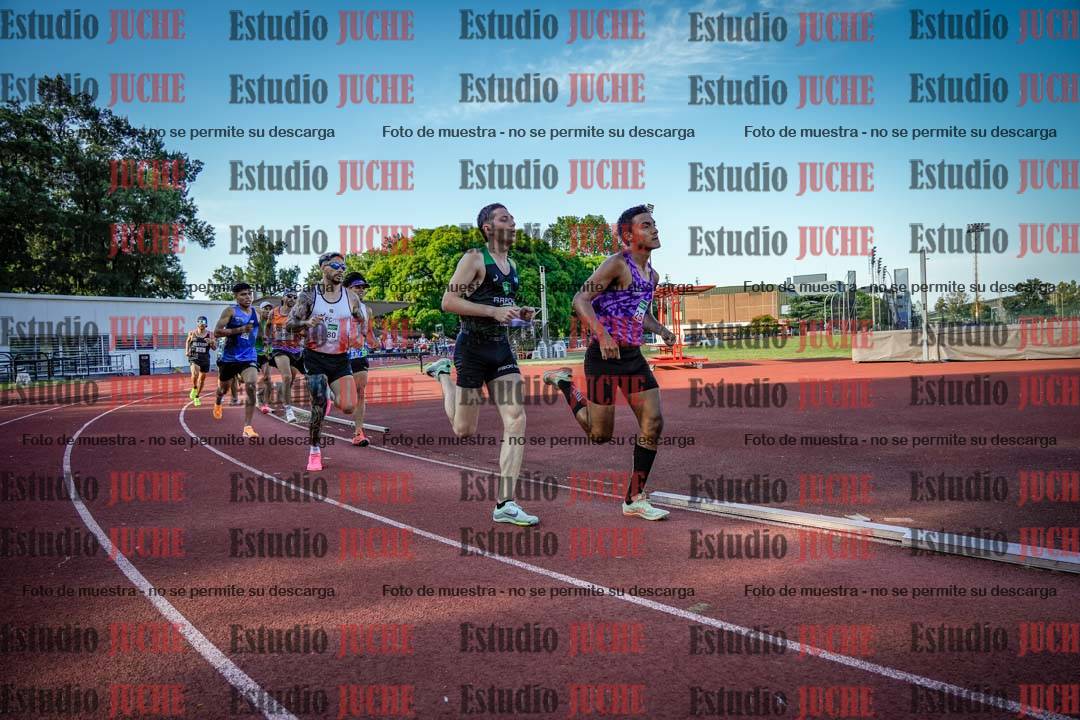 Fotos de los 1500 m llanos de varones