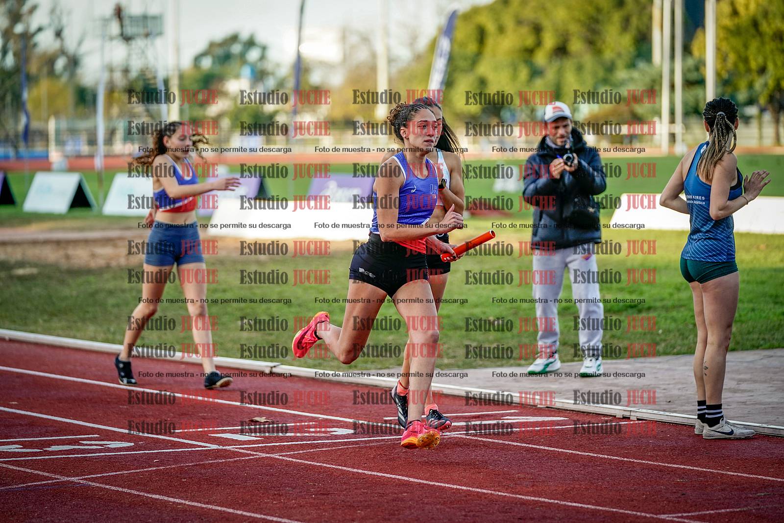 Fotos de las postas 4x400 m de mujeres