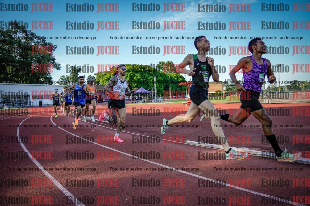 Fotos de los 1500 m llanos de varones