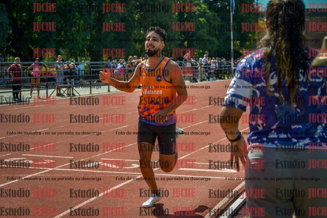 Fotos de los 200 m llanos de varones