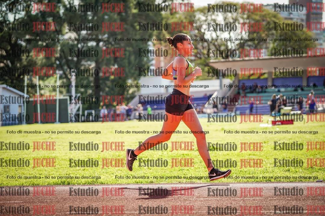 Fotos de los 5000 m llanos de mujeres y varones