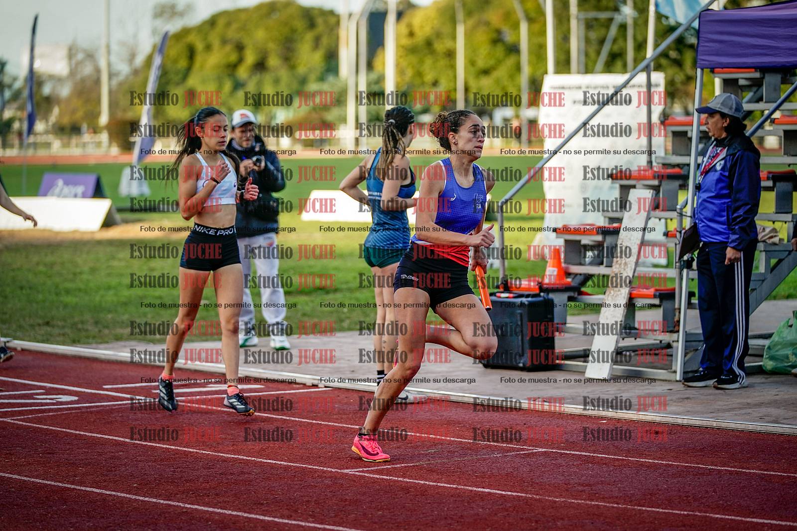 Fotos de las postas 4x400 m de mujeres