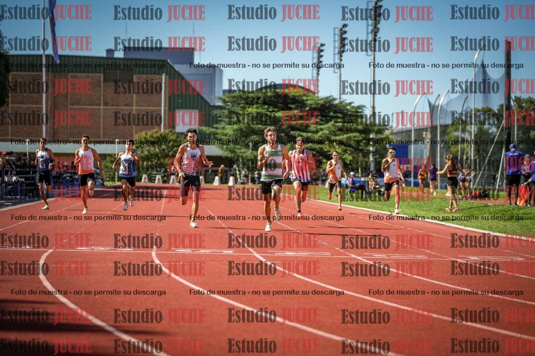 Fotos de los 400 m llanos de varones