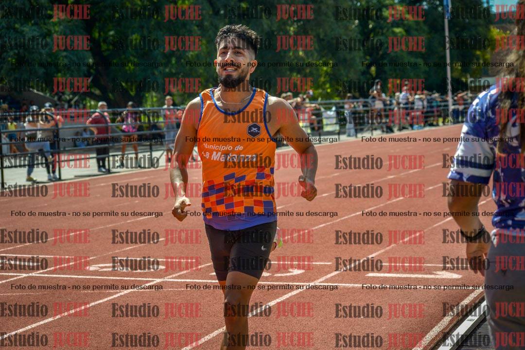 Fotos de los 200 m llanos de varones