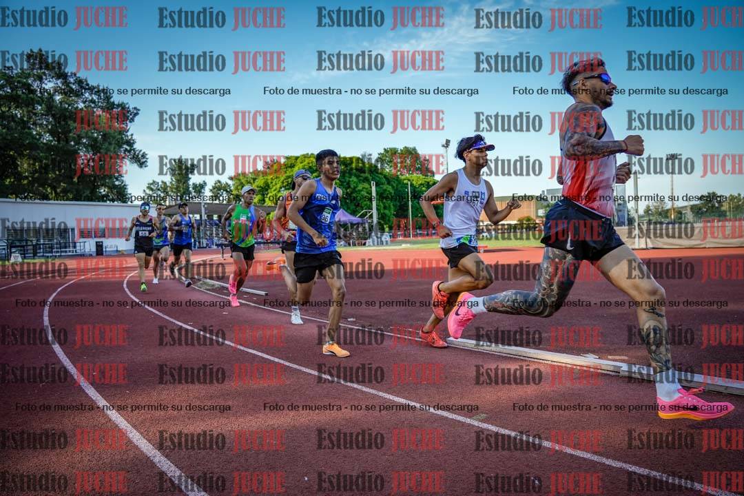 Fotos de los 1500 m llanos de varones