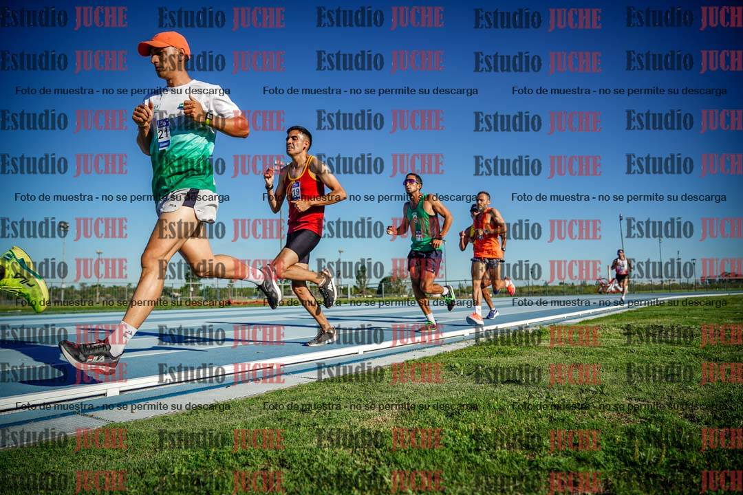 Fotos de los 3000 m llanos de varones