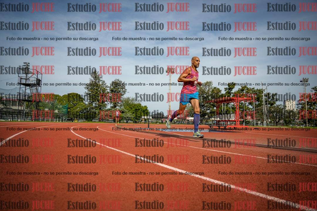 Fotos de los 3000 m llanos de varones