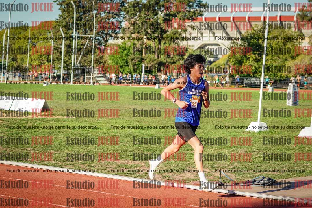 Fotos de los 3000 m llanos de varones