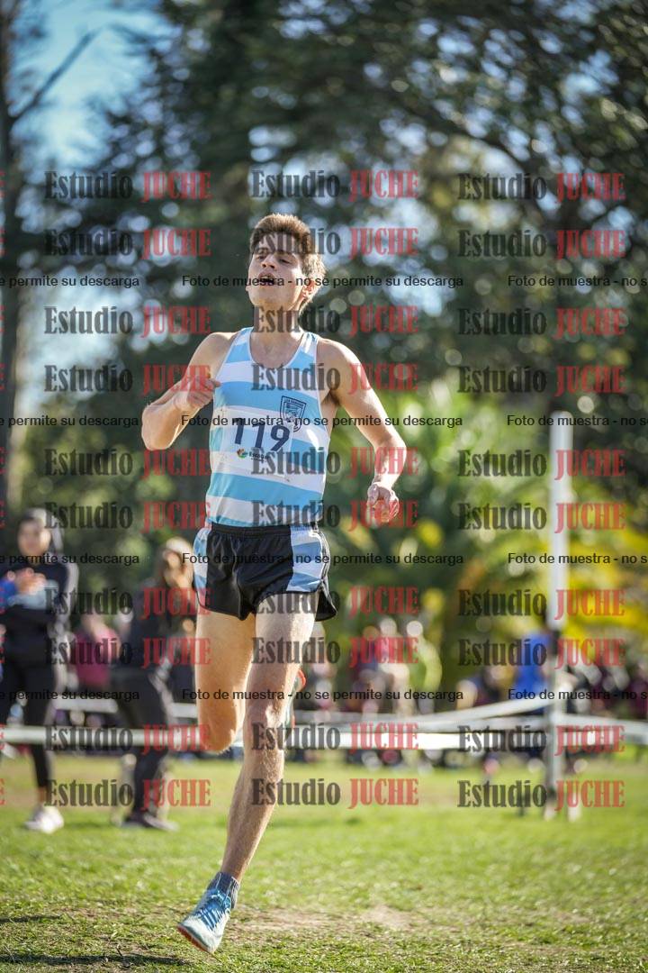 Fotos de la llegada del cross de 8000 m