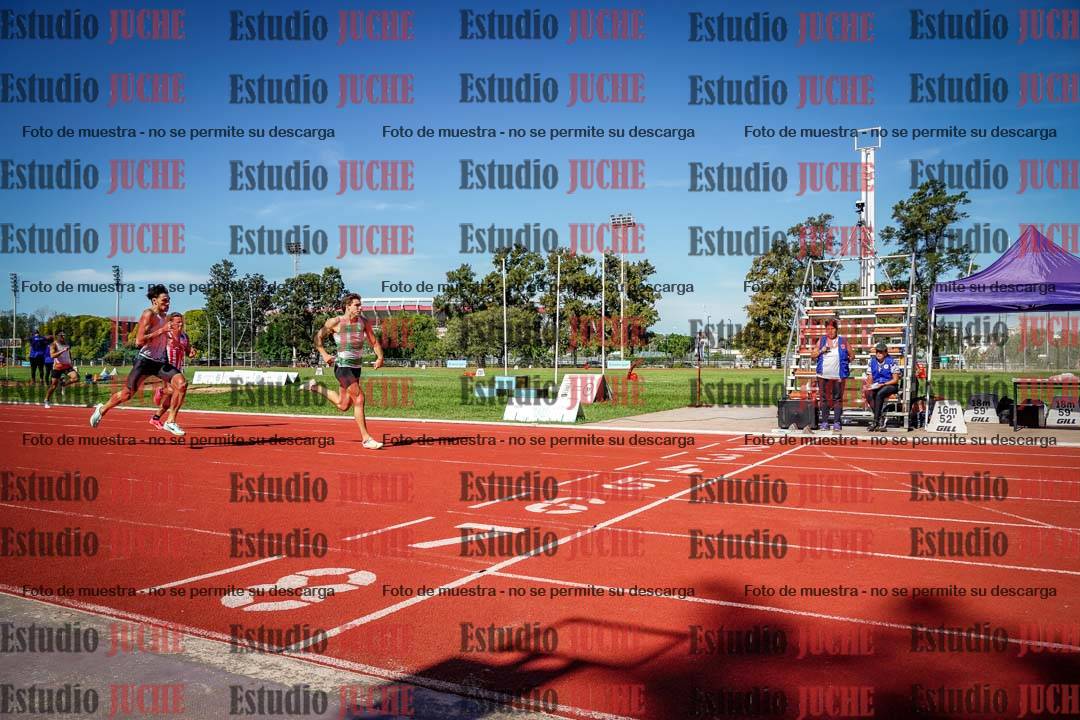 Fotos de los 400 m llanos de varones