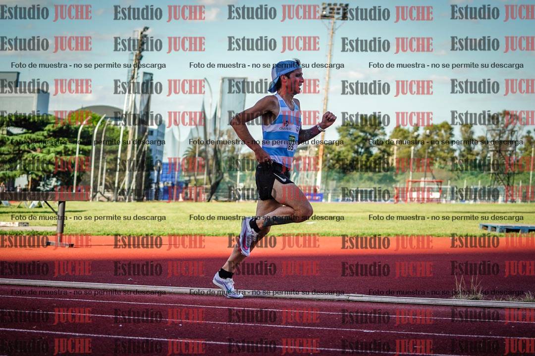 Fotos de los 3000 m llanos de varones