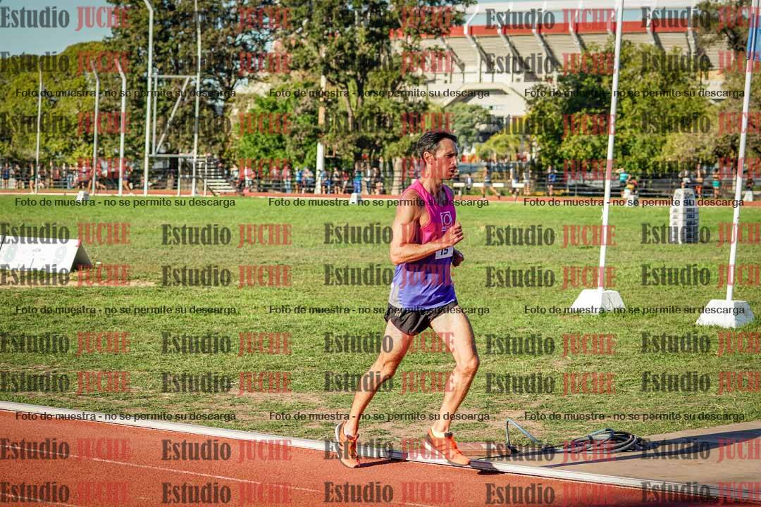 Fotos de los 3000 m llanos de varones
