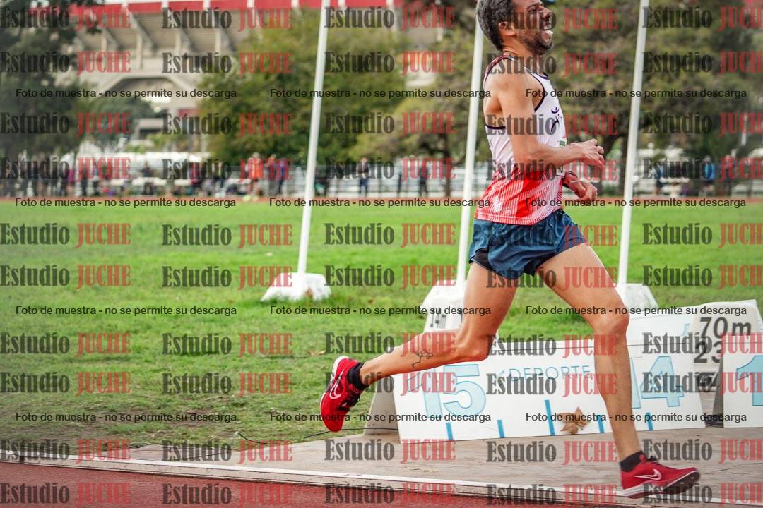Fotos de los 3000 m llanos de varones