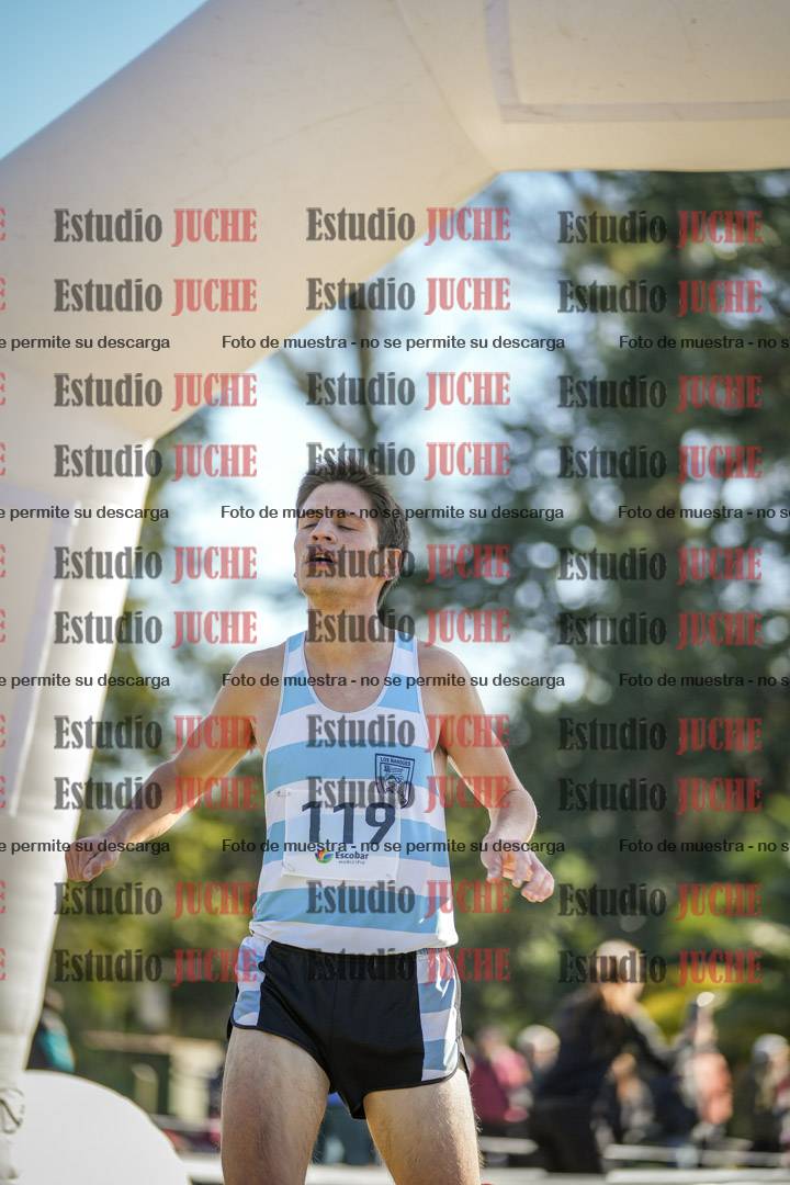 Fotos de la llegada del cross de 8000 m