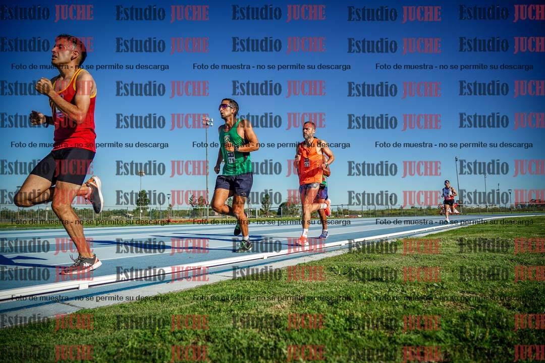 Fotos de los 3000 m llanos de varones