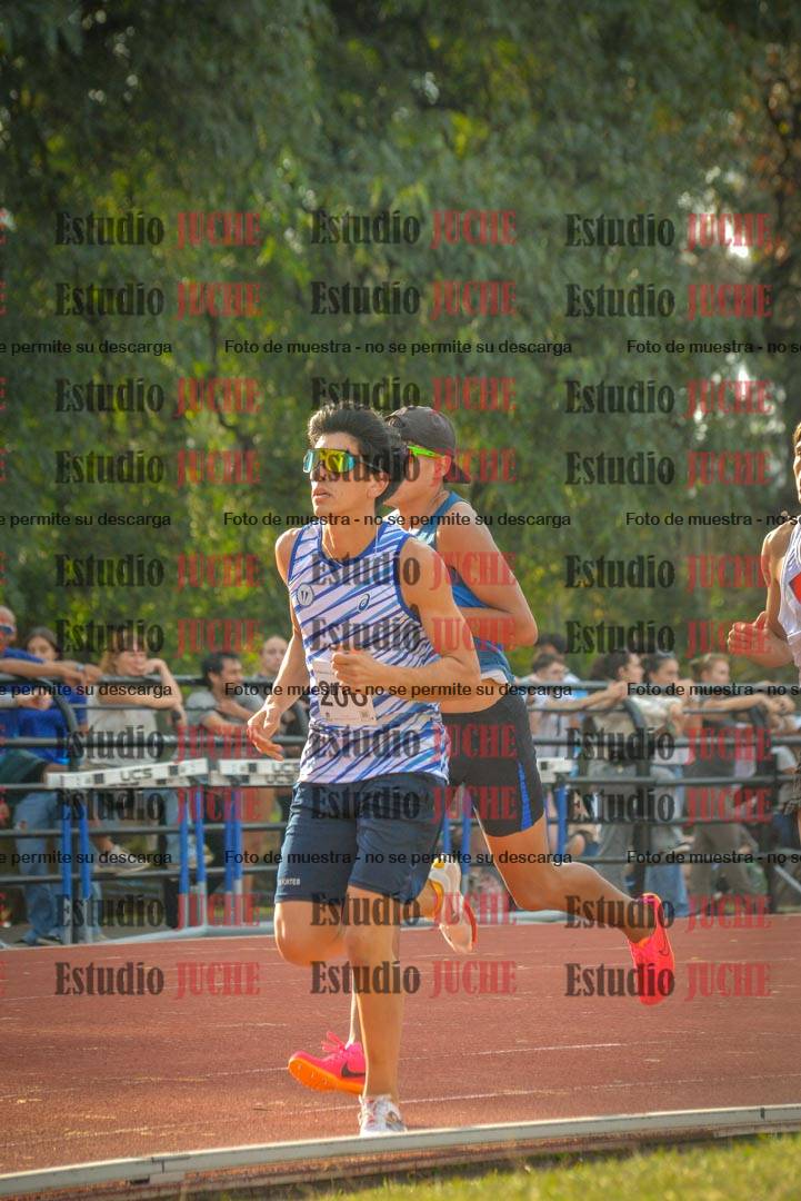 Fotos de los 1500 m llanos de varones - decatlón 10