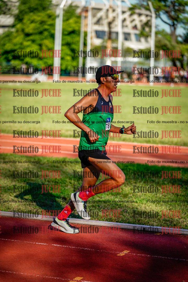 Fotos de los 3000 m llanos de varones