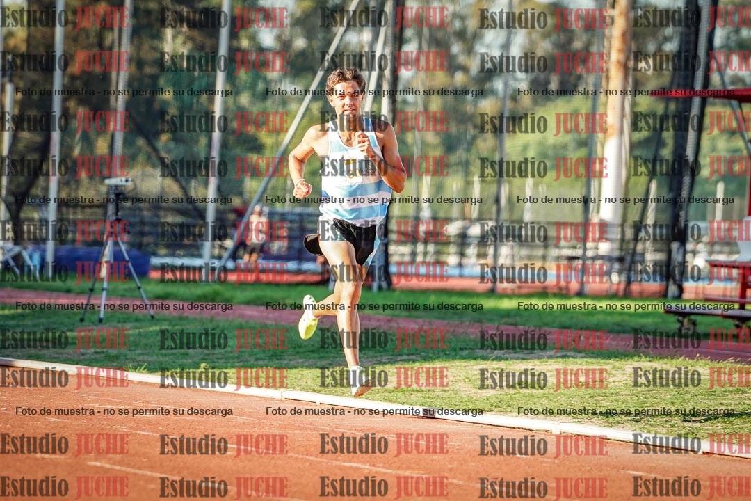 Fotos de los 3000 m llanos de varones