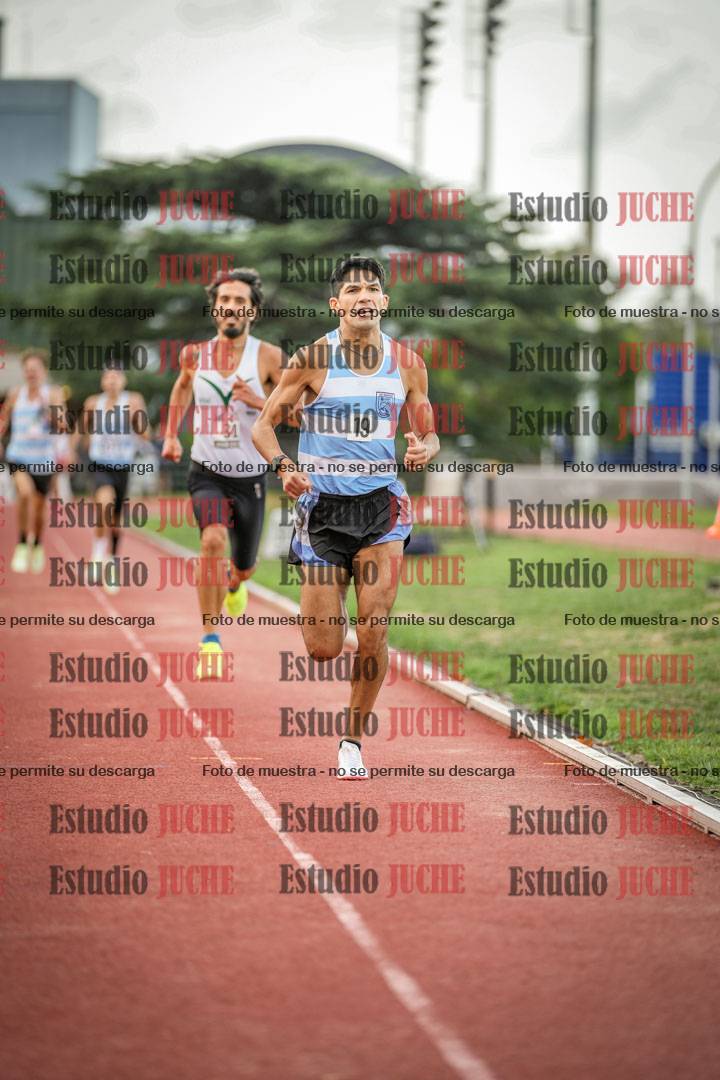 Fotos de los 3000 m llanos de varones