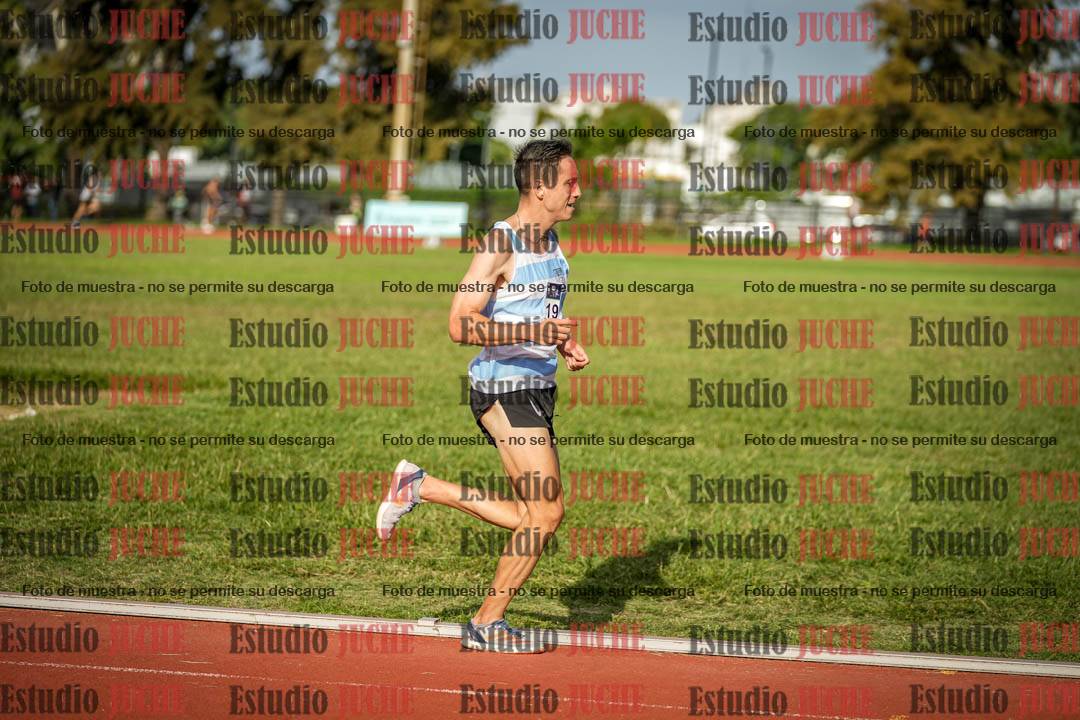 Fotos de los 3000 m llanos de varones