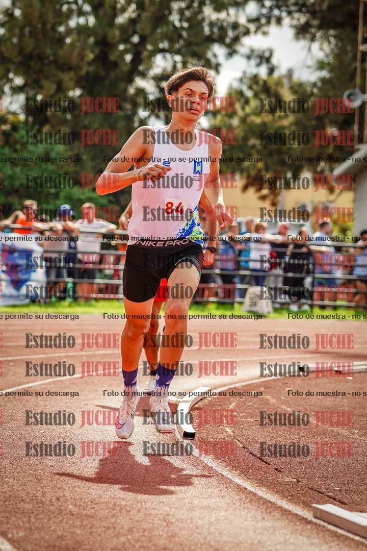 Fotos de los 800 m llanos de varones