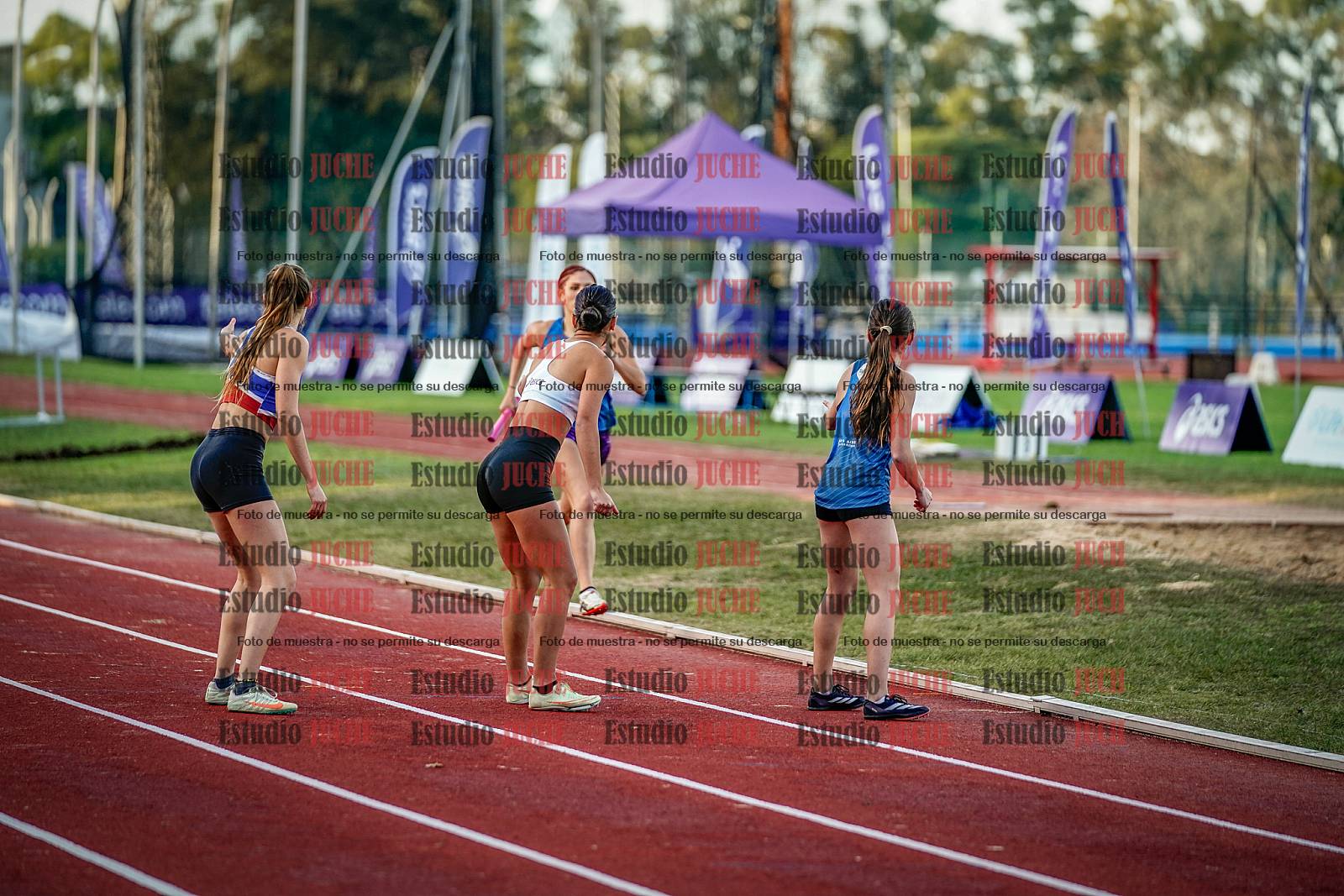 Fotos de las postas 4x400 m de mujeres