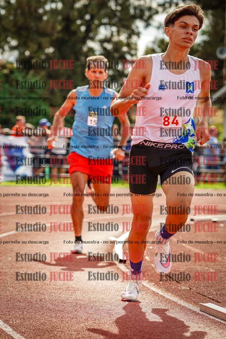 Fotos de los 800 m llanos de varones