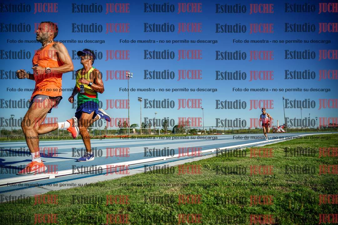 Fotos de los 3000 m llanos de varones