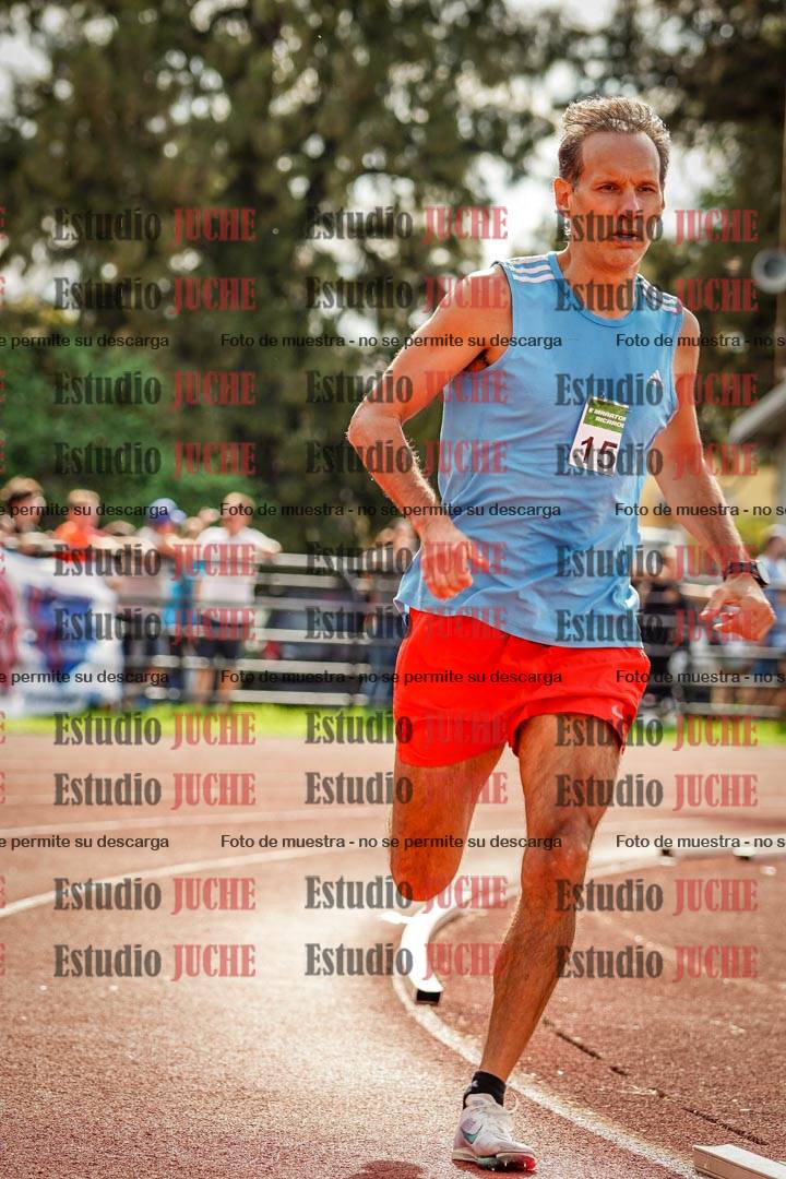 Fotos de los 800 m llanos de varones