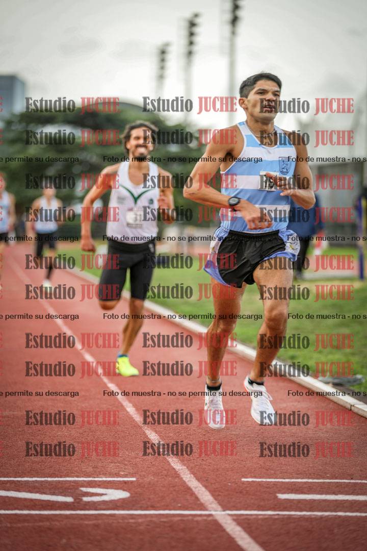 Fotos de los 3000 m llanos de varones