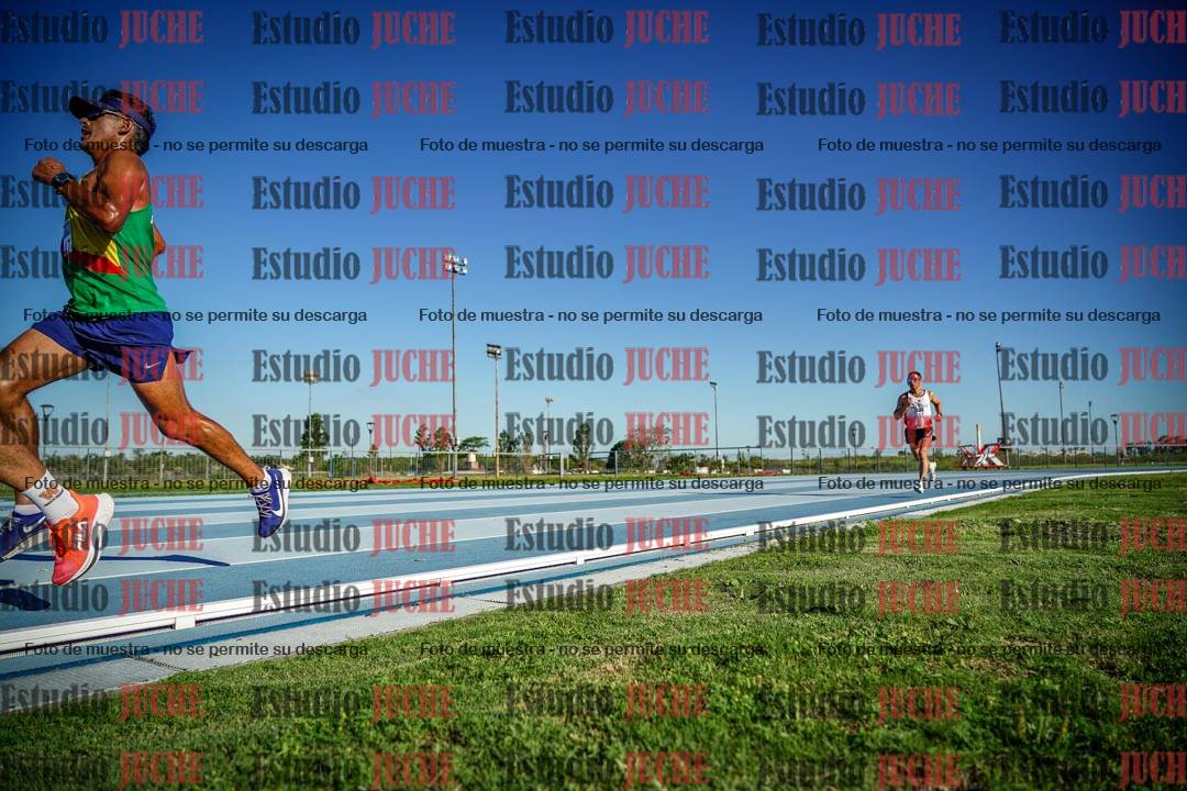 Fotos de los 3000 m llanos de varones