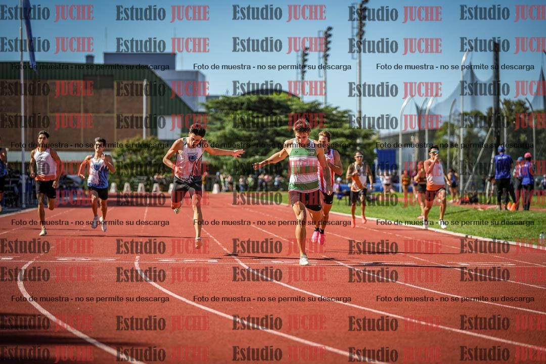 Fotos de los 400 m llanos de varones